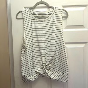 Old Navy Active Striped Top sz XL NWT